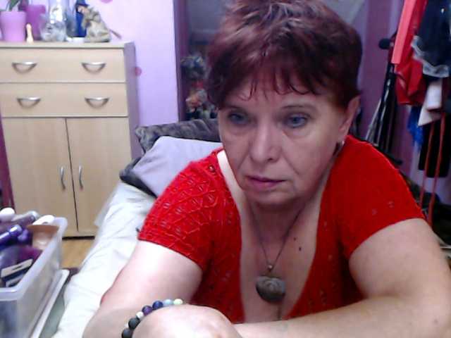 Live sex webcam photo for Elmira63 #291664642