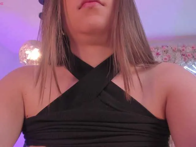 Live sex webcam photo for EloisaOlivero #291811765