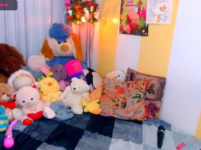 Live sex webcam photo for Eloveskamy #271720872