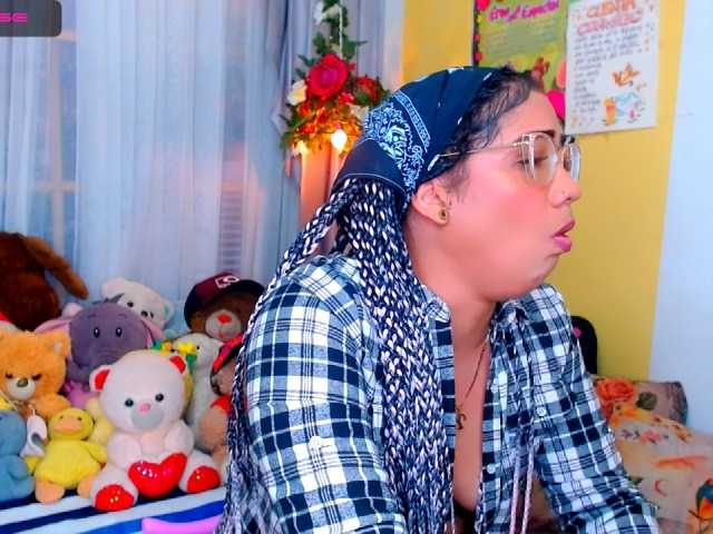 Live sex webcam photo for Eloveskamy #271905903