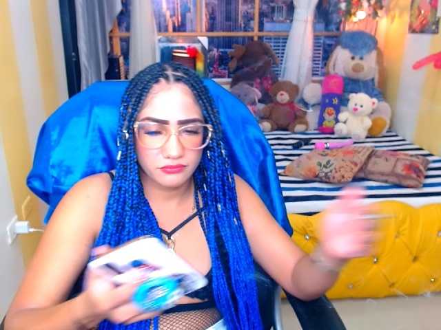 Live sex webcam photo for Eloveskamy #272172111