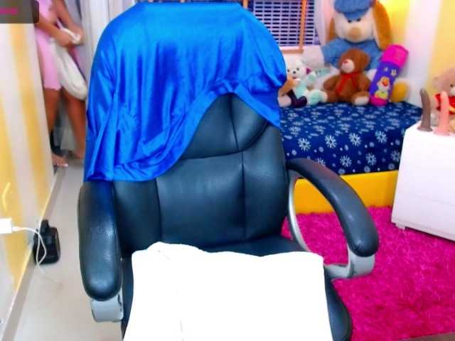 Live sex webcam photo for Eloveskamy #273105341