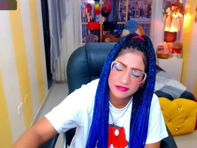 Live sex webcam photo for Eloveskamy #273232425