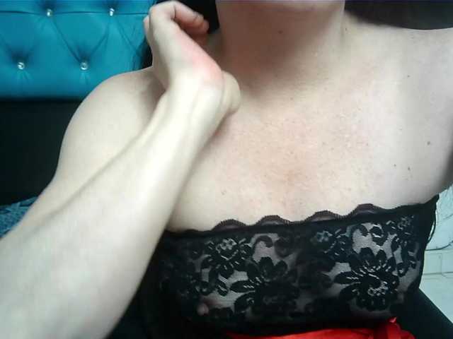 Live sex webcam photo for Elsa-fire #273477983