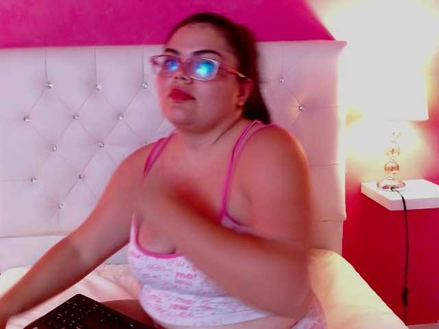 Live sex webcam photo for ElsaHanz #288080325