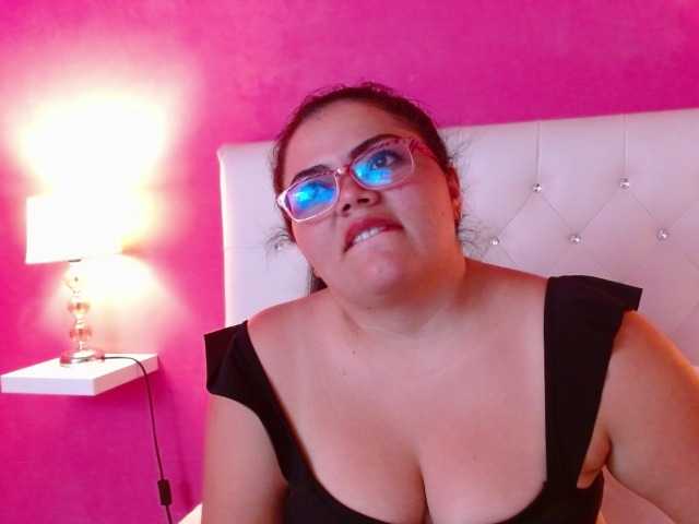 Live sex webcam photo for ElsaHanz #288080327