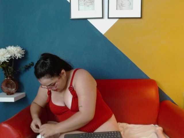 Live sex webcam photo for ElsaHanz #288080372