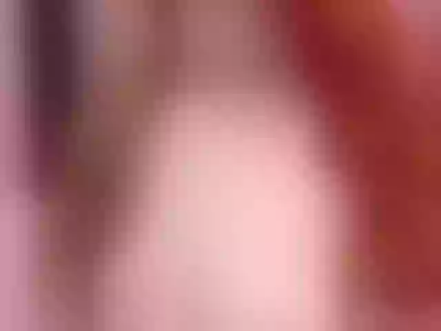 Live sex webcam photo for ElsaRedwood #274069933
