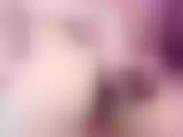 Live sex webcam photo for ElsaRedwood #274079992