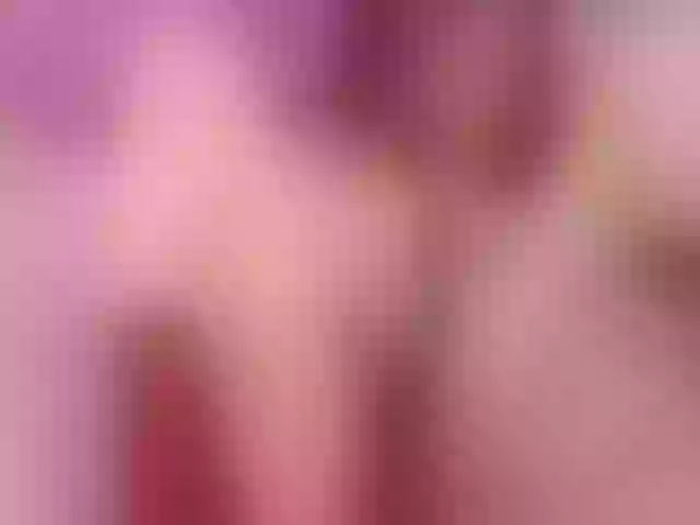 Live sex webcam photo for ElsaRedwood #274200440