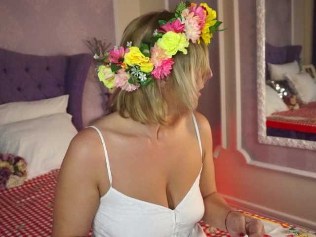 Live sex webcam photo for elsiemack #272347391