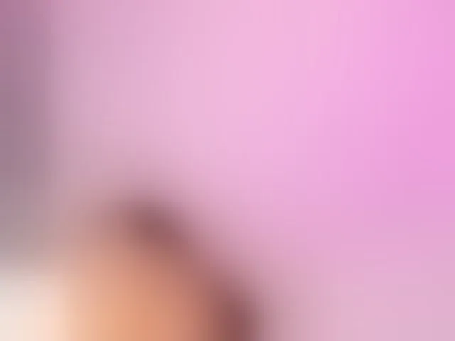 Live sex webcam photo for ElsieMorriss #292373212