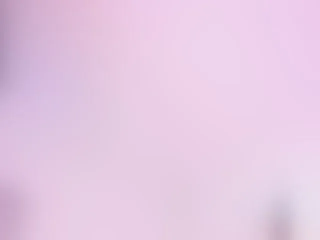 Live sex webcam photo for ElsieMorriss #292975657