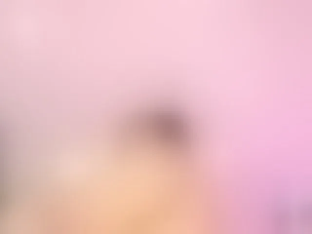 Live sex webcam photo for ElsieMorriss #293491932