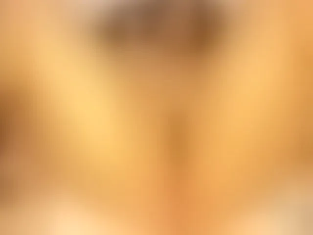 Live sex webcam photo for ElsieMorriss #293808155