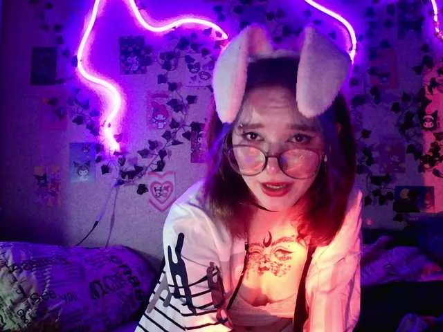 Live sex webcam photo for Elven1kiss #277809178