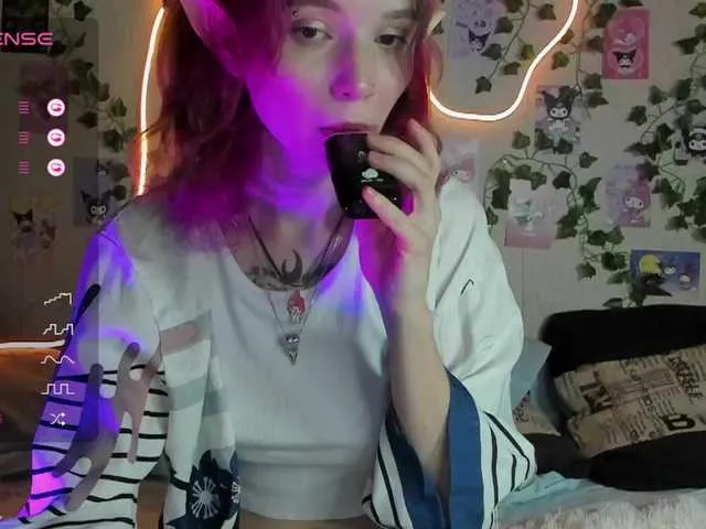 Live sex webcam photo for Elven1kiss #278197673