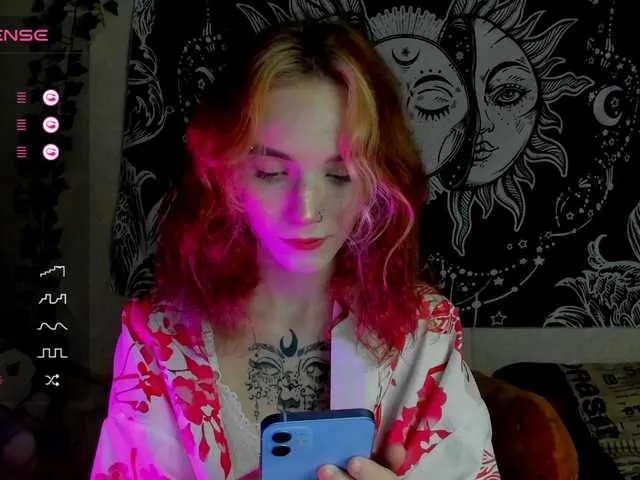 Live sex webcam photo for Elven1kiss #290151696