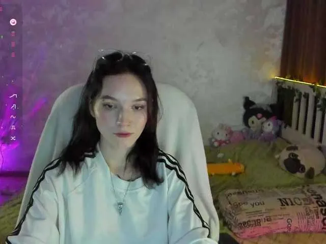 Live sex webcam photo for Elven1kiss #290734014