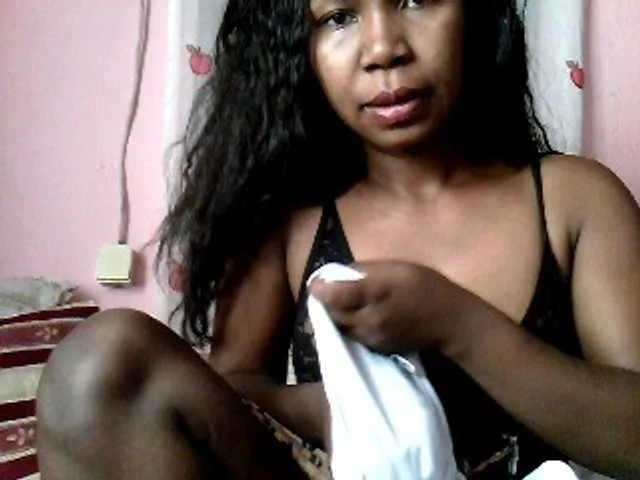 Live sex webcam photo for Elvia01 #272798841
