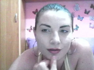 Live sex webcam photo for Ely1994 #167273462