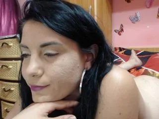 Live sex webcam photo for Ely1994 #169662211