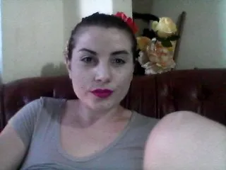 Live sex webcam photo for Ely1994 #180374050