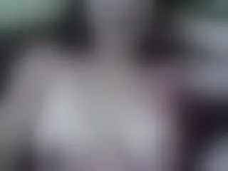 Live sex webcam photo for Ely1994 #181035019
