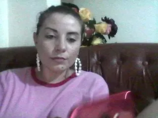 Live sex webcam photo for Ely1994 #181217212