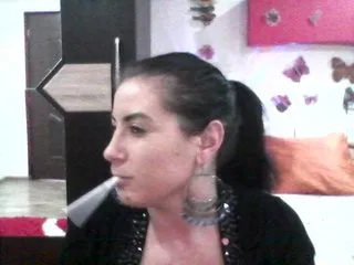 Live sex webcam photo for Ely1994 #201365527