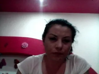 Live sex webcam photo for Ely1994 #205352261