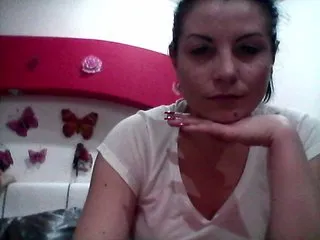 Live sex webcam photo for Ely1994 #205370803