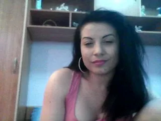 Live sex webcam photo for Ely1994 #206628727