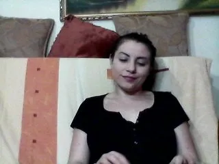 Live sex webcam photo for Ely1994 #210332185
