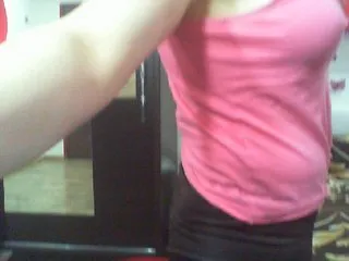 Live sex webcam photo for Ely1994 #216177073