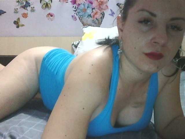 Live sex webcam photo for Ely1994 #275570568