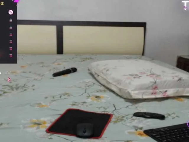 Live sex webcam photo for Ely1994 #291669449
