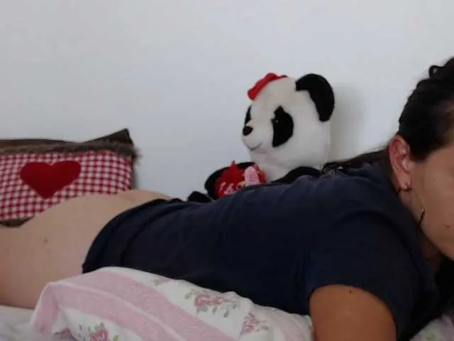 Live sex webcam photo for Ely1994 #291751266