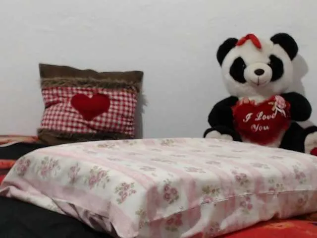Live sex webcam photo for Ely1994 #291768831