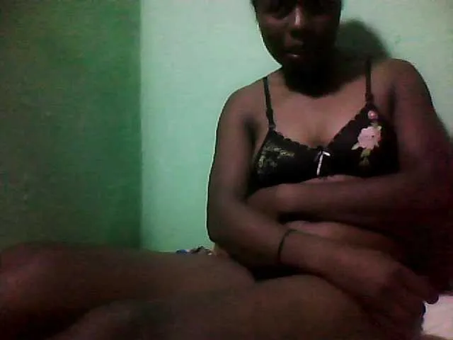 Live sex webcam photo for Elynah #273052123