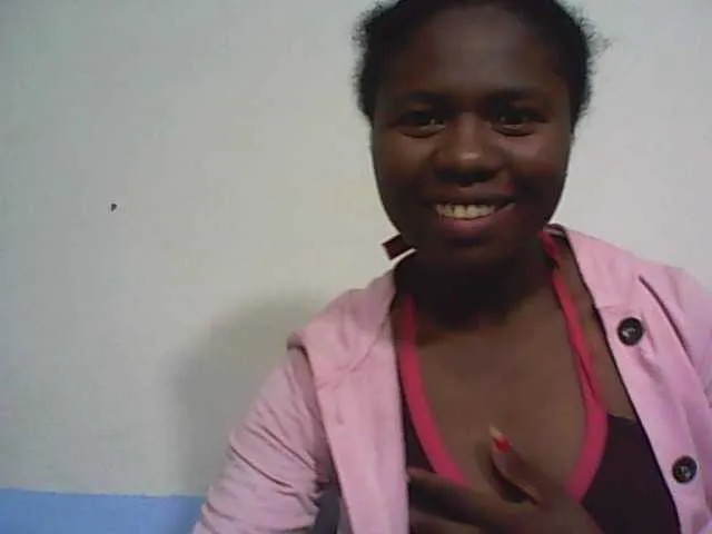 Live sex webcam photo for Elynah #273316988