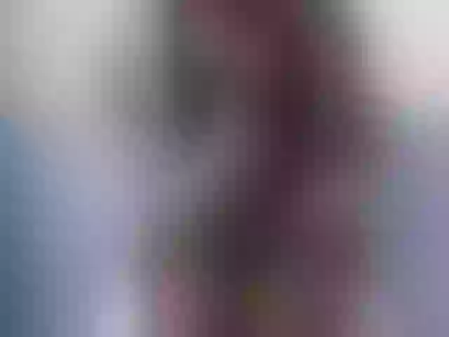 Live sex webcam photo for Elynah #273624415