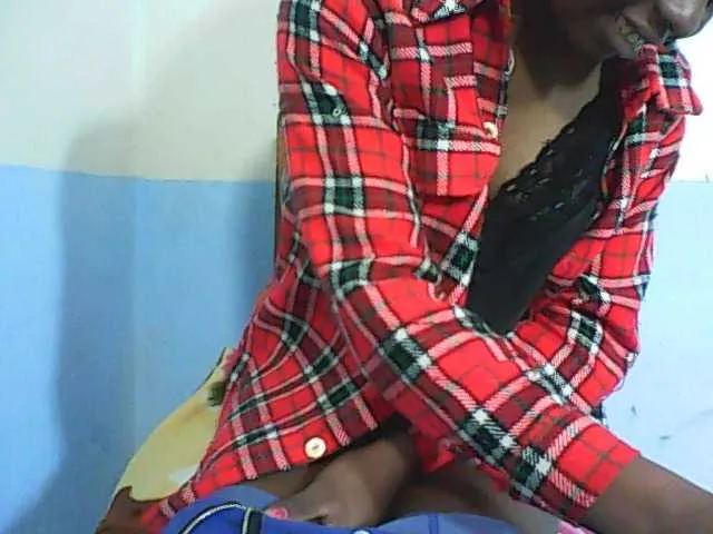 Live sex webcam photo for Elynah #274069833