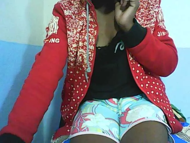 Live sex webcam photo for Elynah #274136589