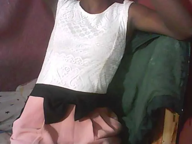Live sex webcam photo for Elynah #274554397