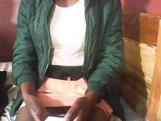 Live sex webcam photo for Elynah #274562638
