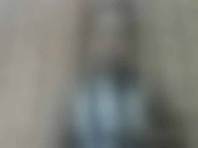 Live sex webcam photo for Elysa7 #293298654