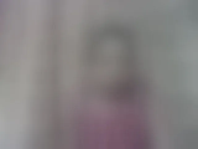 Live sex webcam photo for Elysa7 #293403899