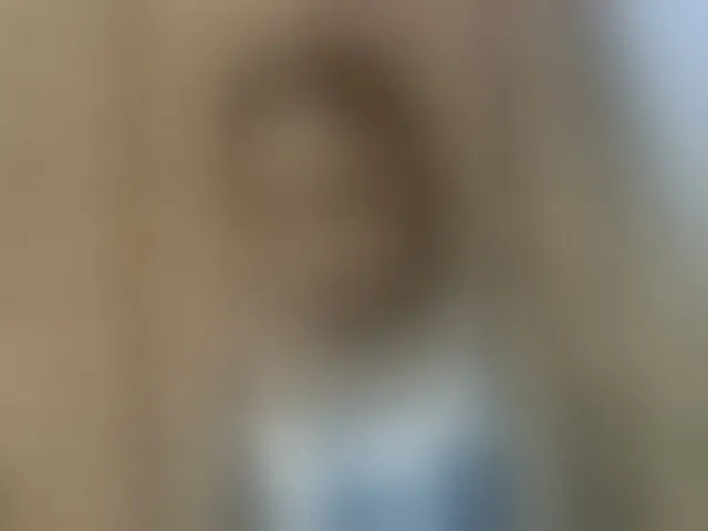 Live sex webcam photo for Elysa7 #293576903