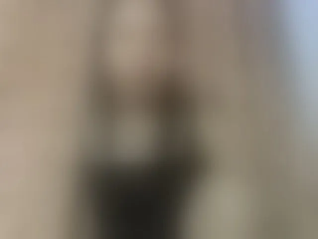 Live sex webcam photo for Elysa7 #293589220
